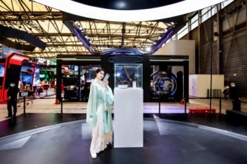 魅族携手晓芳窑殿堂级陶瓷展燃爆ChinaJoy ！展现中国独特美！